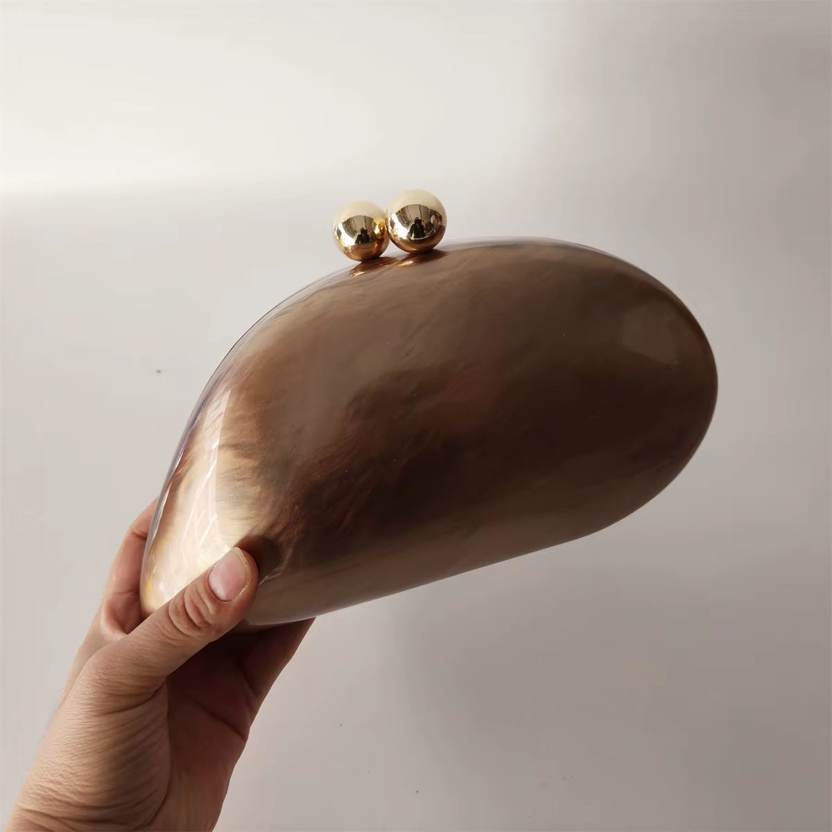 Pearl Brown Dumpling Shape Acrylic Box Clutches Party Purse L Evening Bags Lady Wedding Bridesmaid Clutches Minaudiere Handbags